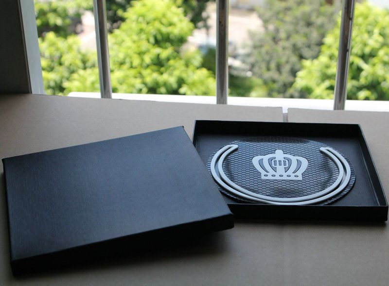 Logo koruny Navigační zařízení do auta Úložný prostor na přístrojovou desku s přísavkou Lepicí vrtačka Protiskluzová podložka_voghion.com