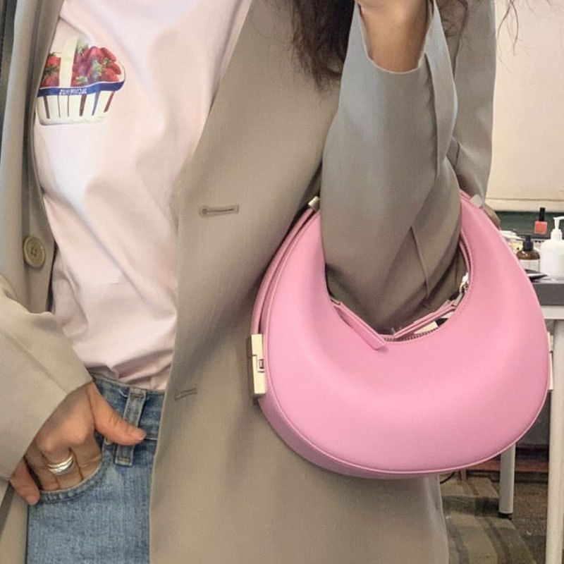 Fench Nischendesign Einzelne Schultertasche Untertasche Modische Ins Cescent Junge Frauen 2024 Neue Handheld Synthetische_voghion.com