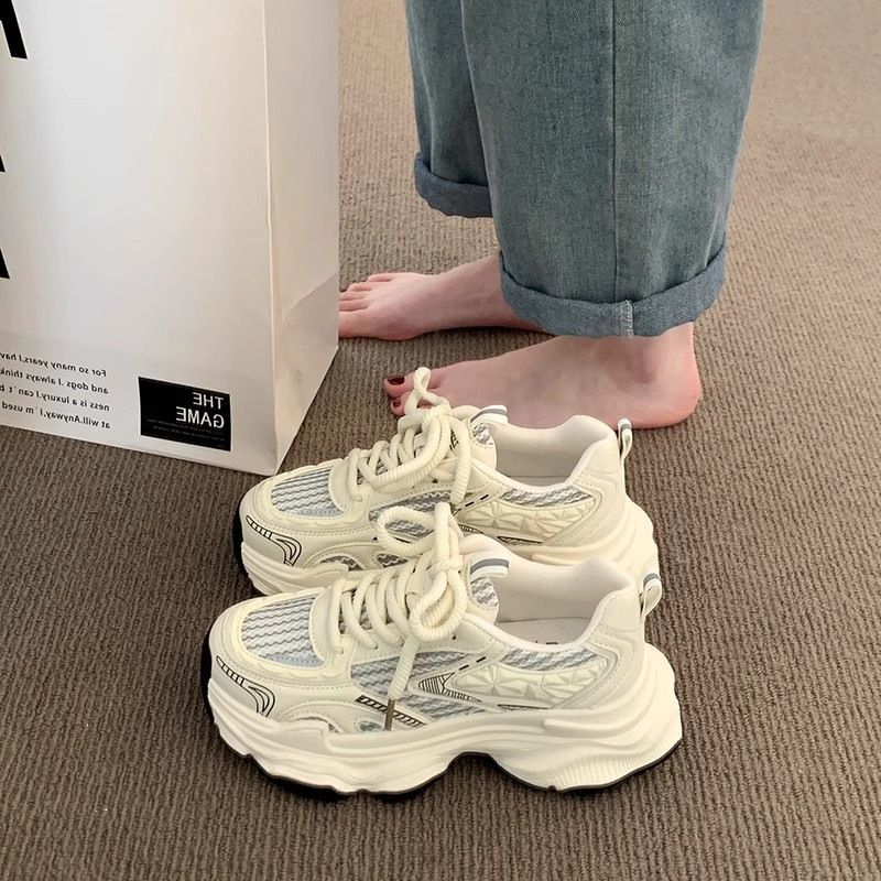 Zapatos de papá con suela gruesa para mujer, nuevos zapatos deportivos informales de malla transpirable para estudiantes de calle, de malla simple, color rojo_voghion.com