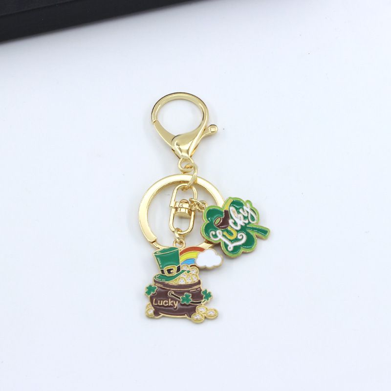 Irish Festival Green Shamrock Keychain St. Patrick's Day Zinc Alloy Bag Jewelry Pendant_voghion.com