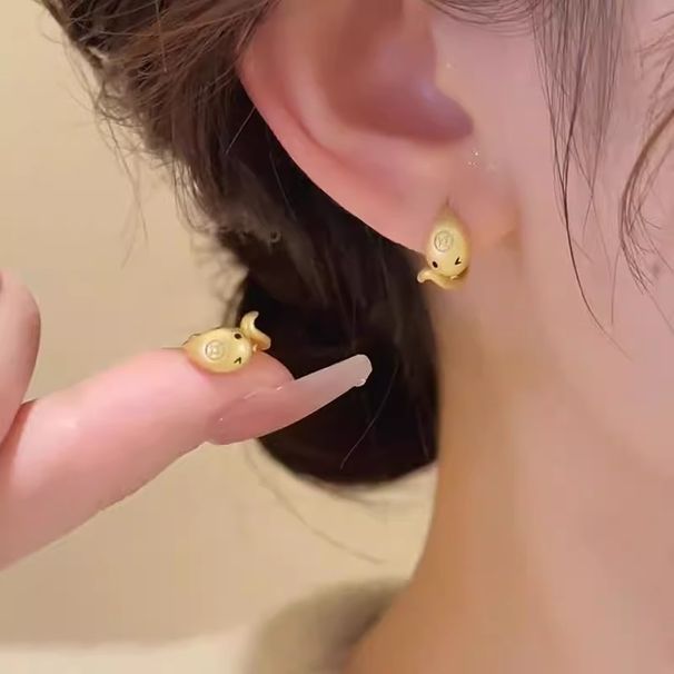 Orecchini a cerchio con design a nicchia, eleganti, versatili e di alta qualità, per le donne, in stile cinese, carini, piccoli, con serpente._voghion.com