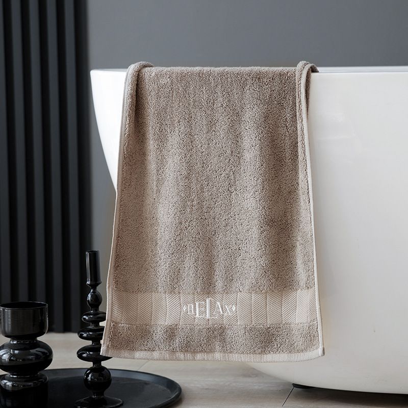 A-Class 100% Cotton Hotel Towel 40x80cm - Extra Large & Thick Ultra Soft For 5-Star Hotels & Guesthouses​_voghion.com
