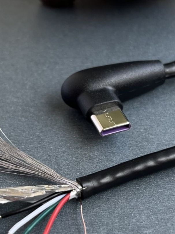 Oslagbar kvalitet Typec 90-graders armbåge med ett enda huvud USB-datakabel för mobiltelefonströmförlängning Enkel hankontakt Snabbladdning_voghion.com