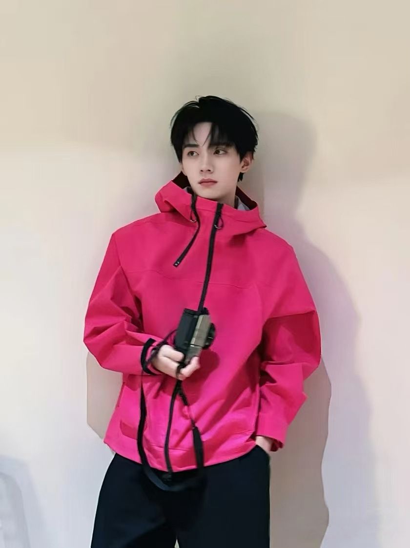 Jaqueta Softshell Unissex - Casaco com Capuz à Prova de Vento e Resistente à Água para Caminhadas e Aventuras Urbanas (P-XXL, 6 Cores)_voghion.com