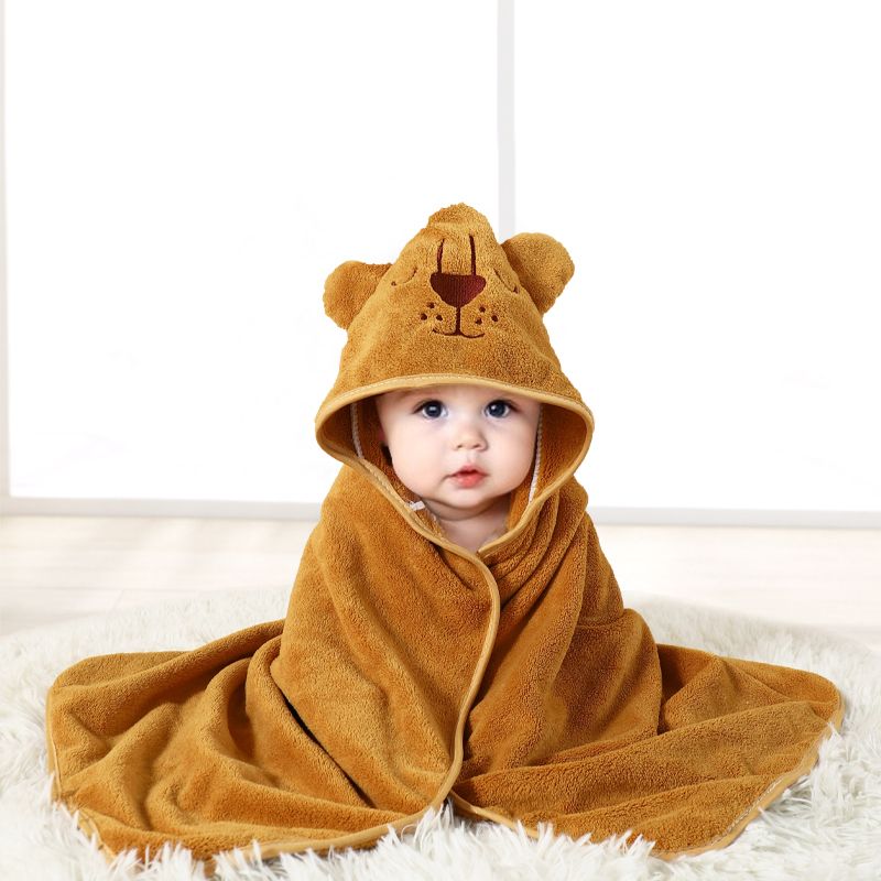 1 pakke tegneseriedyr babysvøbtæppe går ud til et klapvognstæppe svøbt i en polyester hættekåbe_voghion.com