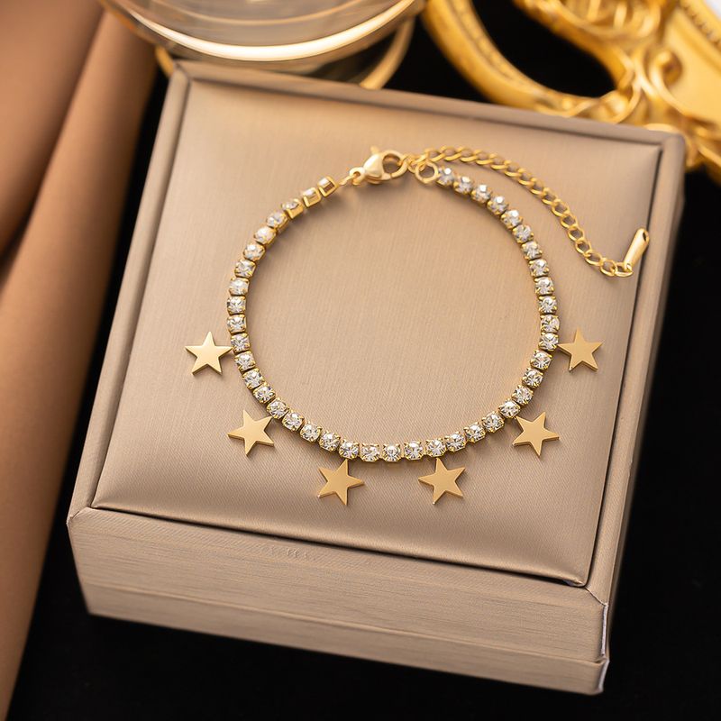 Fashionable and minimalist, niche diamond chain, titanium steel smooth five pointed star circular pendant jewelry for_voghion.com