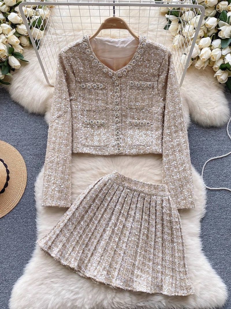 Vêtements pour femmes veste courte en tweed perlé + jupe plissée slim taille haute_voghion.com