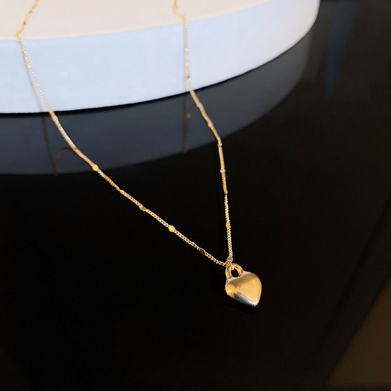 Collana coreana semplice d'amore Piccola, dolce, catena a colletto corto sottile, a forma di cuore, elegante catena da donna_voghion.com