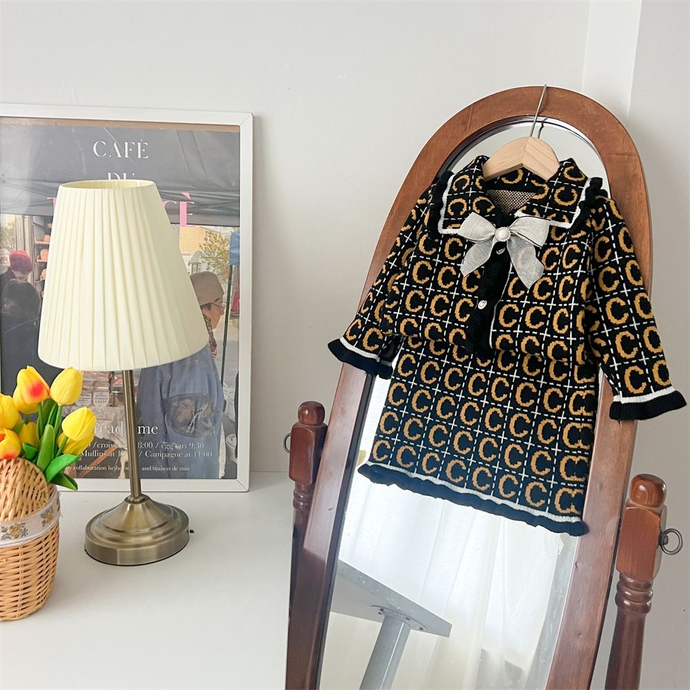 2024 Autumn And Winter New Children's Sweater Suit Girls Knitted Cardigan Two Piece Suit Small Foreign Trade Dress_voghion.com