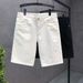 Pantalones cortos vaqueros juveniles súper elegantes para hombre, de verano, finos, nuevos vaqueros blancos de cinco puntos de 2024._voghion.com