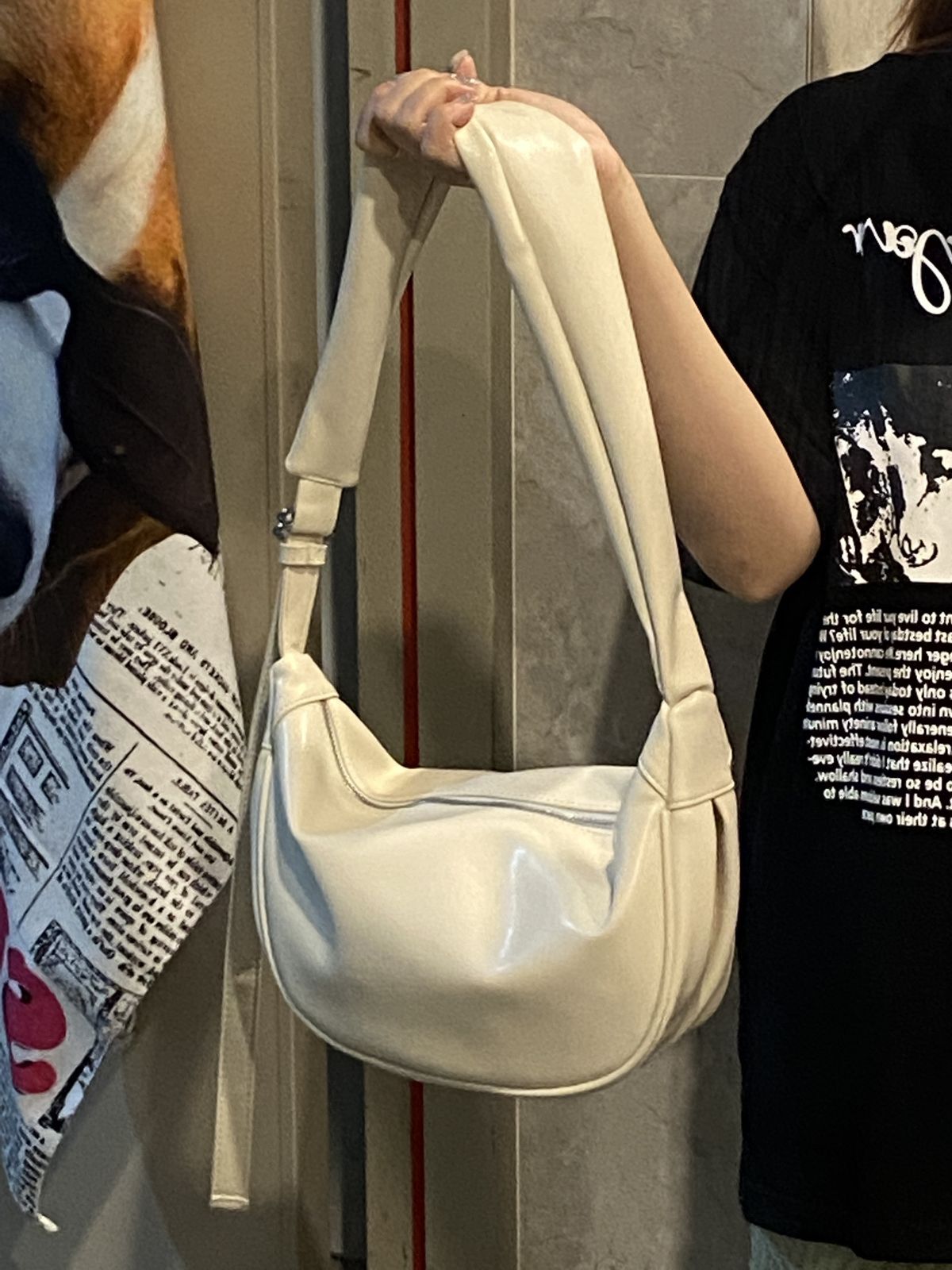 A niche design for women's 2024 new dumpling minimalist casual feel. Korean version with a stylish and large capacity_voghion.com