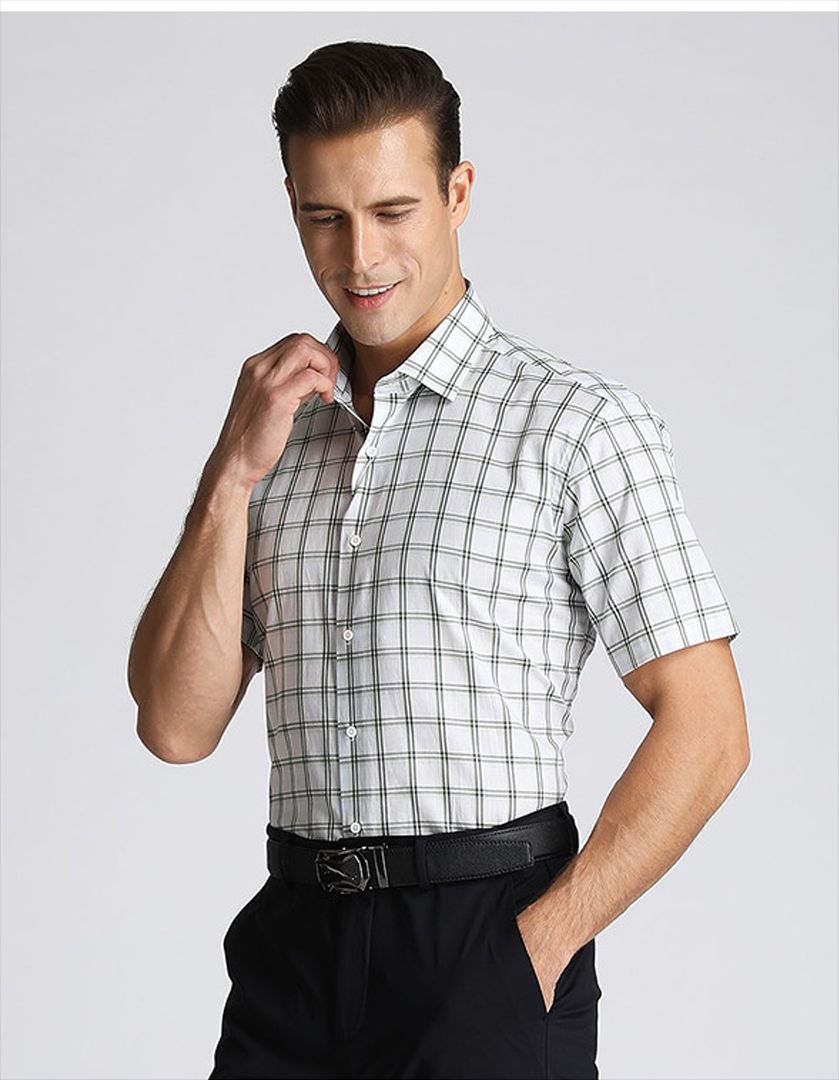 Lightweight and Comfortable Cotton Short Sleeve Shirt with Absorbent Large Grid Print and Turn-Down Collar for Men_voghion.com