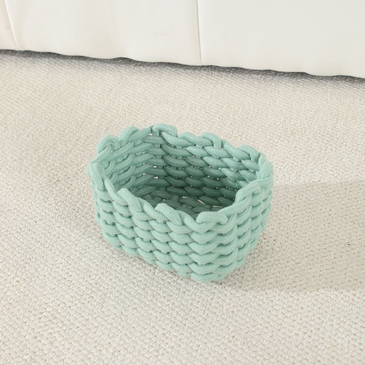 Kleiner Aufbewahrungskorb aus Baumwollseil – Minimalistischer Organizer für Kosmetik, Schlüssel und Schreibtischutensilien_voghion.com