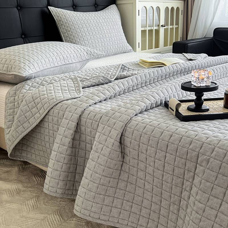 Çift Taraflı Kapitone Pamuklu-Keten Yatak Örtüsü - Minimalist ve Tatami Yataklar İçin Kore Tarzı Çift Renkli Tasarım (Aktif Boyalı, Kaymaz)_voghion.com