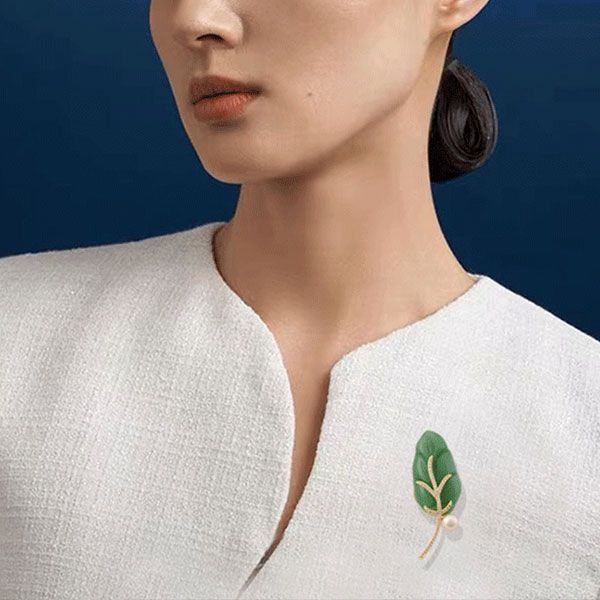 Pin Niche Delicate Language With Leaves Brooch Suit Cheongsam Classical Coat Sweater_voghion.com