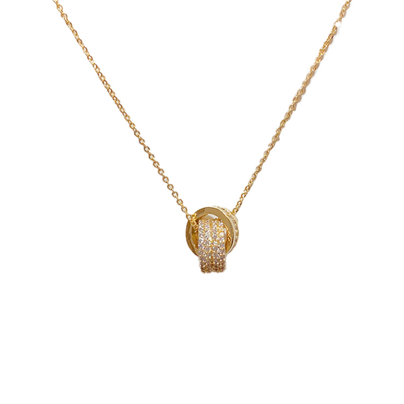 Light Niche High-End Design Micro-Inlaid Zircon Intersecting Circle Necklace Double Ring Clasp Exquisite Simple_voghion.com