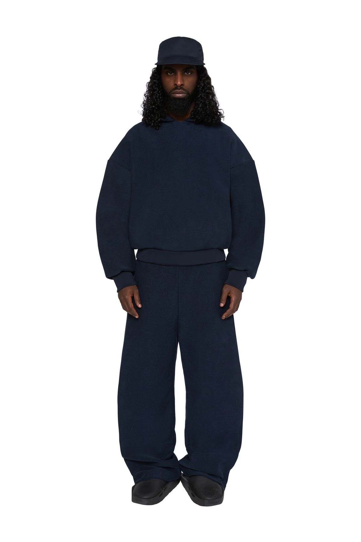 Ανδρικά Ρούχα: Χαλαρά Κοστούμια με Χαμηλωμένους Ώμους, Φούτερ με Ριμπ Στρίψιμο, Ελαστικές Ζώνες με Κρυφό Κορδόνι, Φόρμες_voghion.com