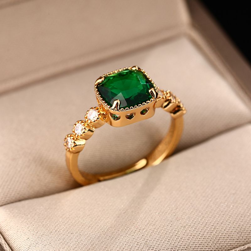 Korean Version Of New Emerald Selected Zircon Niche, Light Luxury Design, Internet Famous Ring, Personality, Versatile_voghion.com
