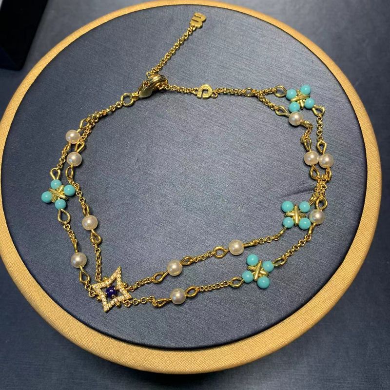 Bracciale da donna in turchese con nappa placcata in oro, quadrifoglio, rombo e perle blu, regalo per fidanzata all'ingrosso_voghion.com