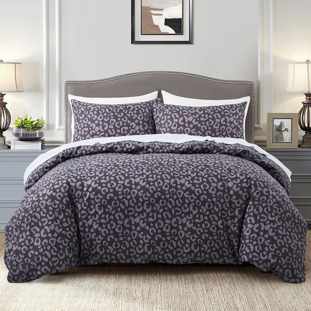 Luxury Leopard Print Duvet Cover Set - 3-Piece Reversible Bedding 100% Satin Silk Double-Sided Design & Hypoallergenic Glamorous & Soft_voghion.com