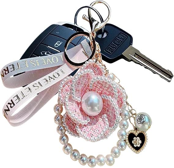 Eleganter rosa Perlenherz-Schlüsselanhänger, Blumen-Design-Anhänger, passend für jeden Anlass, modischer Perlenanhänger, ausgefallener kleiner Anhänger, Auto-Accessoires für Frauen_voghion.com