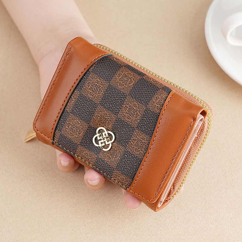 Edición corta para mujer 2024 Nuevo bolso con 3 tarjetas de descuento Cartera pequeña versátil clásica de moda cero_voghion.com