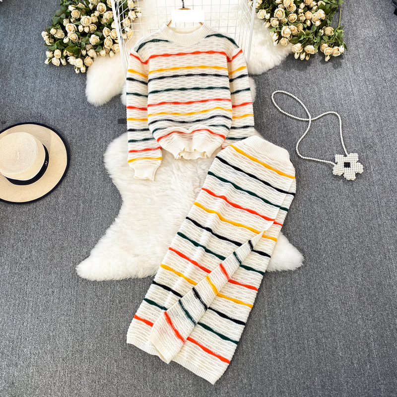 Women's fashion color contrast knit suit cream ice cream striped top slimming slit skirt_voghion.com
