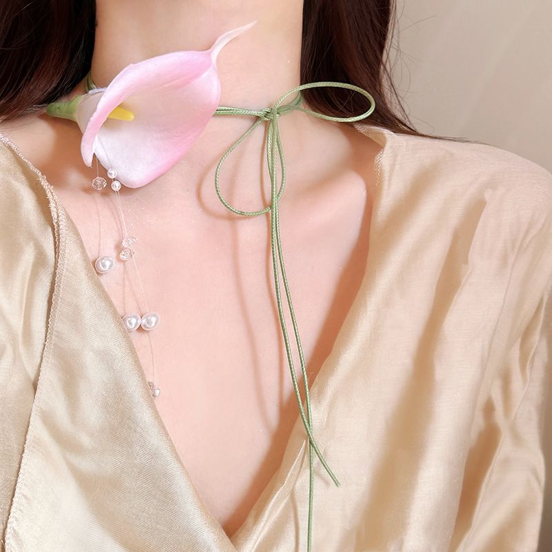 Einzigartiges Design Rosa Calla Lily Perle Quaste Blume Krawatte Halskette Für Frauen Halsband Halsband Schlüsselbein Kette_voghion.com