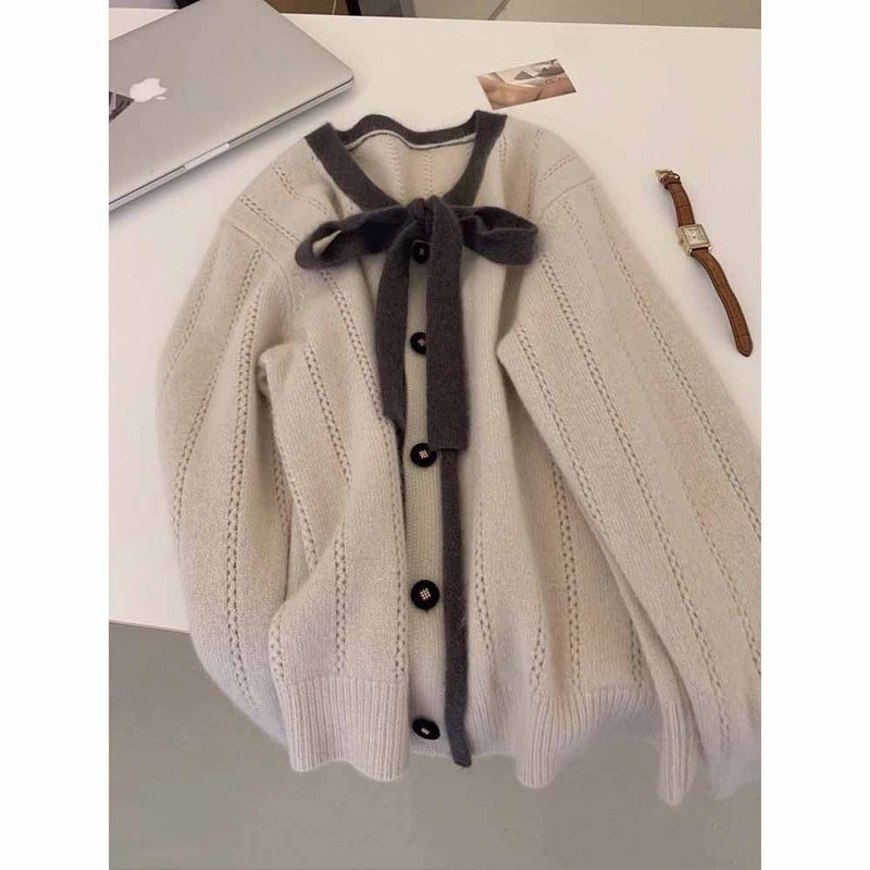 Cardigan lavorato a maglia con scollo a V e fiocco morbido e delicato per le donne in autunno inverno, con design ispessito e una giacca in maglia di nicchia_voghion.com