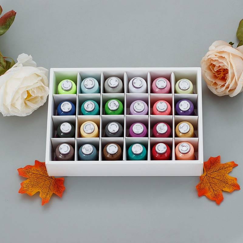 Filo da ricamo fatto a mano colorato multicolore 24 colori 120D550 iarde Set di fili da ricamo in poliestere lucido_voghion.com