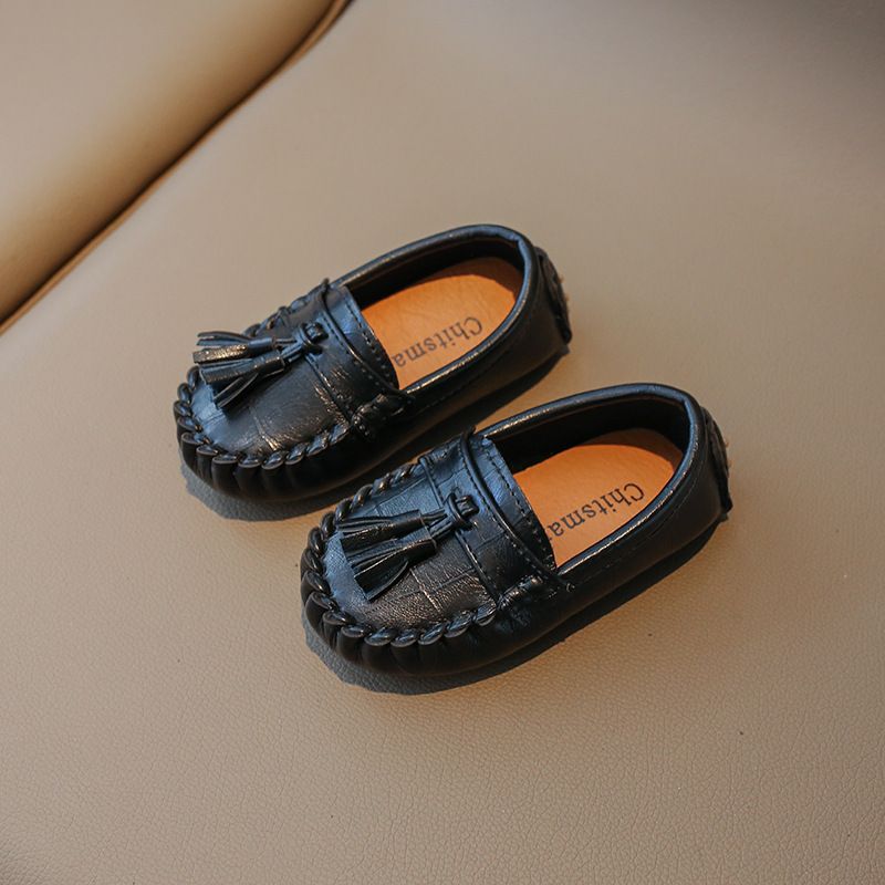 Mãe e Filhos Sapatos de couro infantis Meninos e meninas borla conjunto pé gorro sapatos estudantes sapatos casuais para crianças_voghion.com