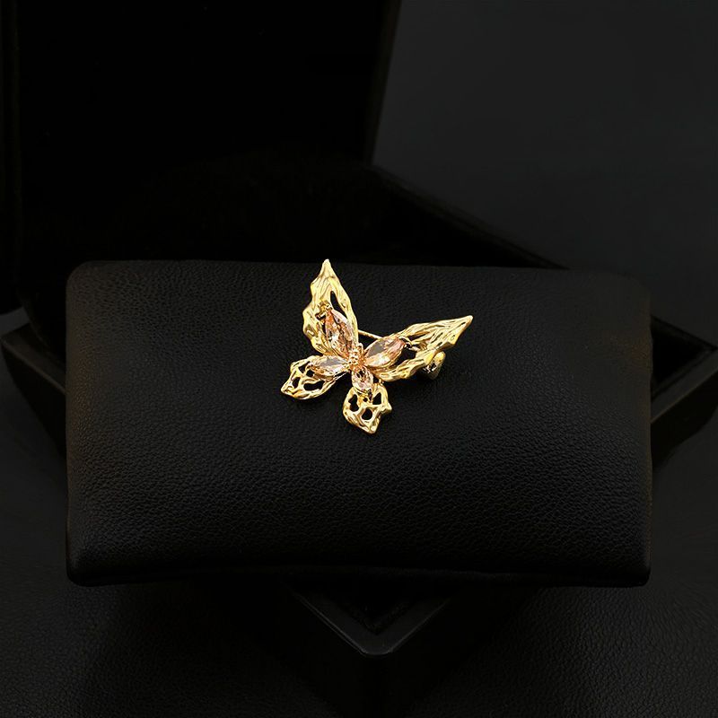 Trendy New Hollow Butterfly Anti-Exposure High-End Suit Lapel Accessory Cardigan Pin Clothing Brooch For Women_voghion.com