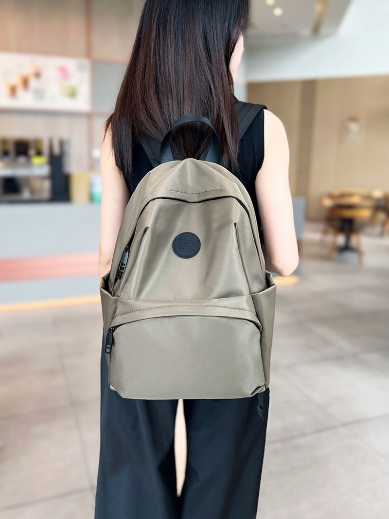 Sac à dos de voyage grande capacité pour femme, décontracté, étanche, portable, polyvalent, idéal pour le travail, nouveauté 2024_voghion.com