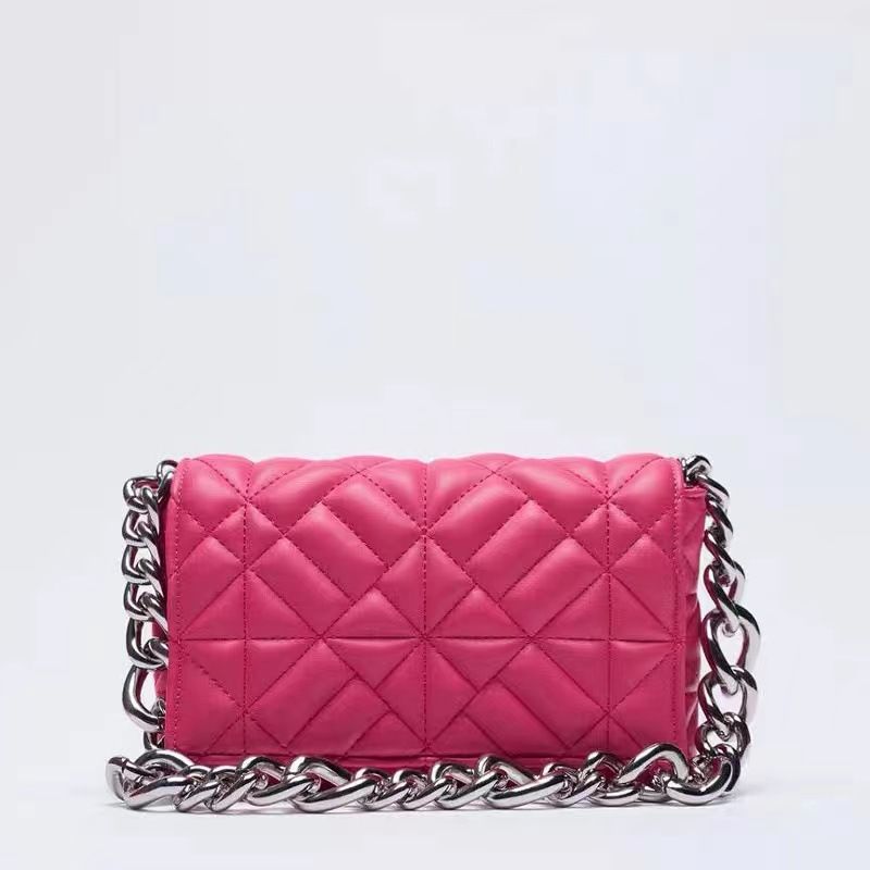 2023 neue All-Match-Tasche mit dicker Kette, gesteppte One-Shoulder-Reiswort-gestickte kleine quadratische Tasche_voghion.com