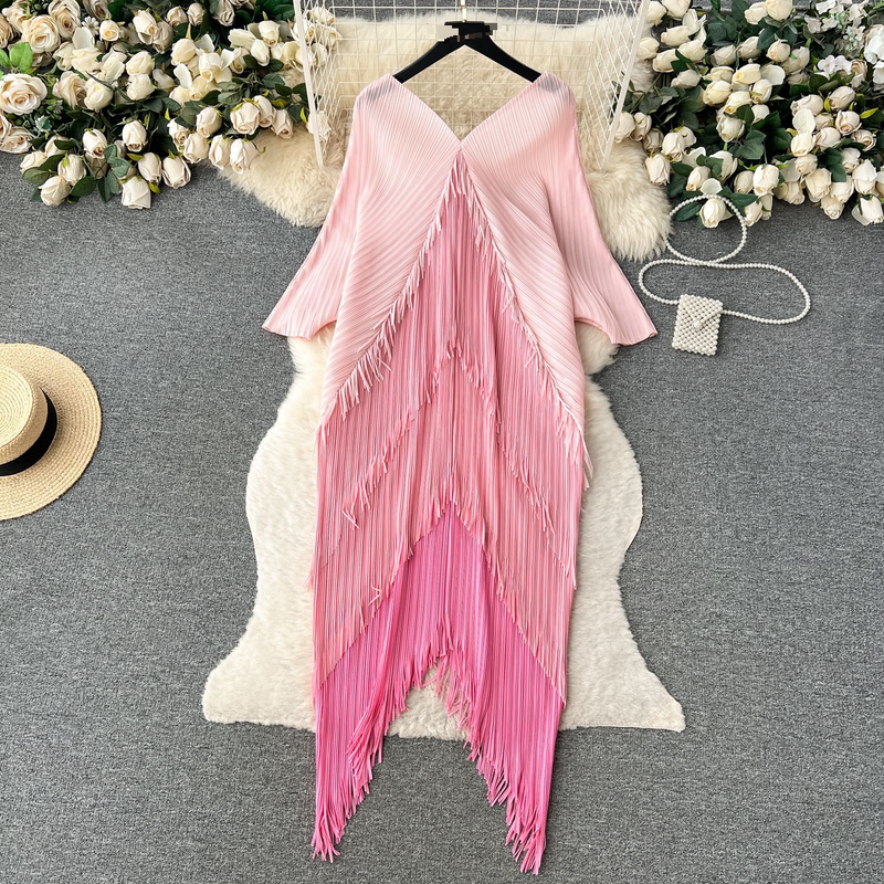 Îmbrăcăminte pentru femei, ținute de toamnă, stil matur, îmbrăcăminte pentru femei, design de nișă, contrast de culoare, rochie cu ciucuri, tendință pentru femei_voghion.com