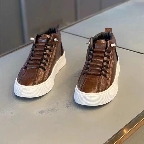 Neue Herbst-Winter-Lederobermaterial mit einem Fuß auf Herrenschuhen, modisch und vielseitig, hochwertige Isolierung_voghion.com