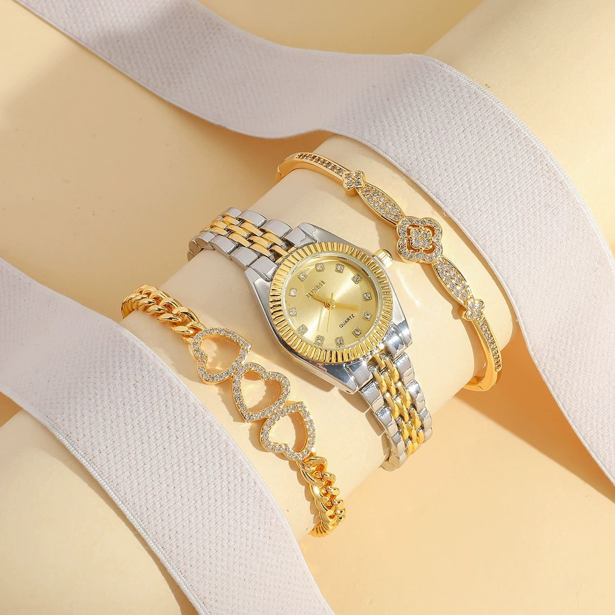 3pcs Women's Retro Square Diamond-inlay Steel Band Quartz Fashion New Watch + Diamond-inlay Bracelet Gift Box Set_voghion.com