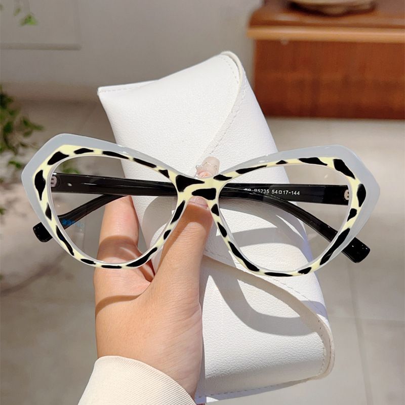 Unique Patchwork Color Irregular Cat Eye Blue Light Blocking Glasses Fashion Trend Can Be Fitted With Prescription Or_voghion.com