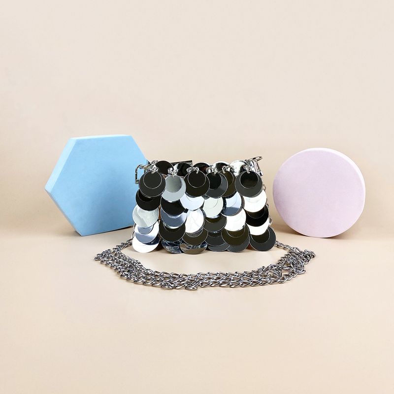 Borsa a tracolla monospalla con catena in metallo e paillettes da sera, due in uno, unica nel suo genere, nuova moda invernale._voghion.com
