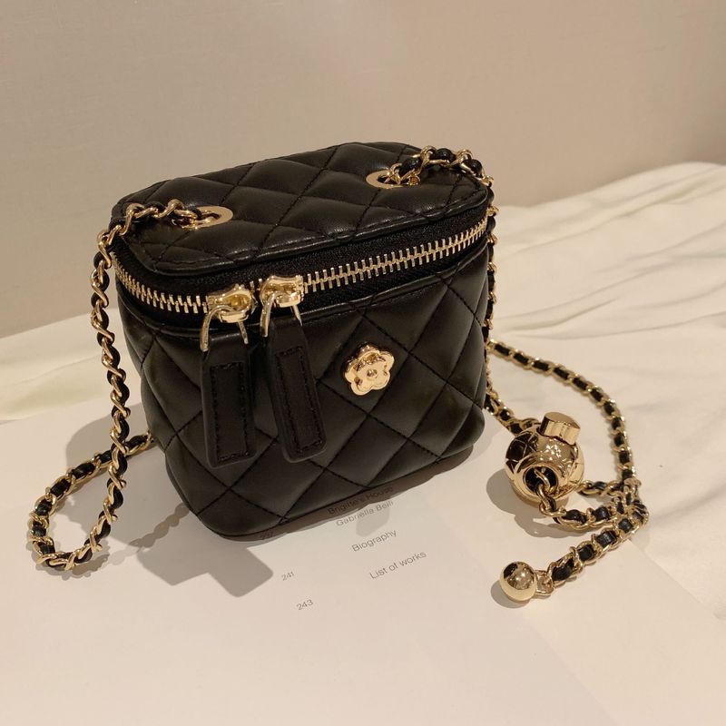 2023 Neue Stil Kamelie Diamant Muster Kette Box Kleine Tasche Für Frauen, Sommer Mini Messenger Tasche_voghion.com
