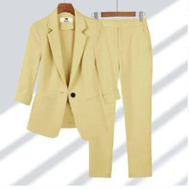 Costume d'affaires fin et décontracté à manches neuf-quarts pour femme_voghion.com