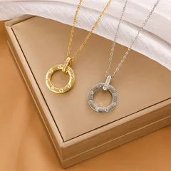 Collana d'amore di lusso ed elegante, moda da donna, pendente in acciaio al titanio, designer di tendenza, regalo di nozze per donna