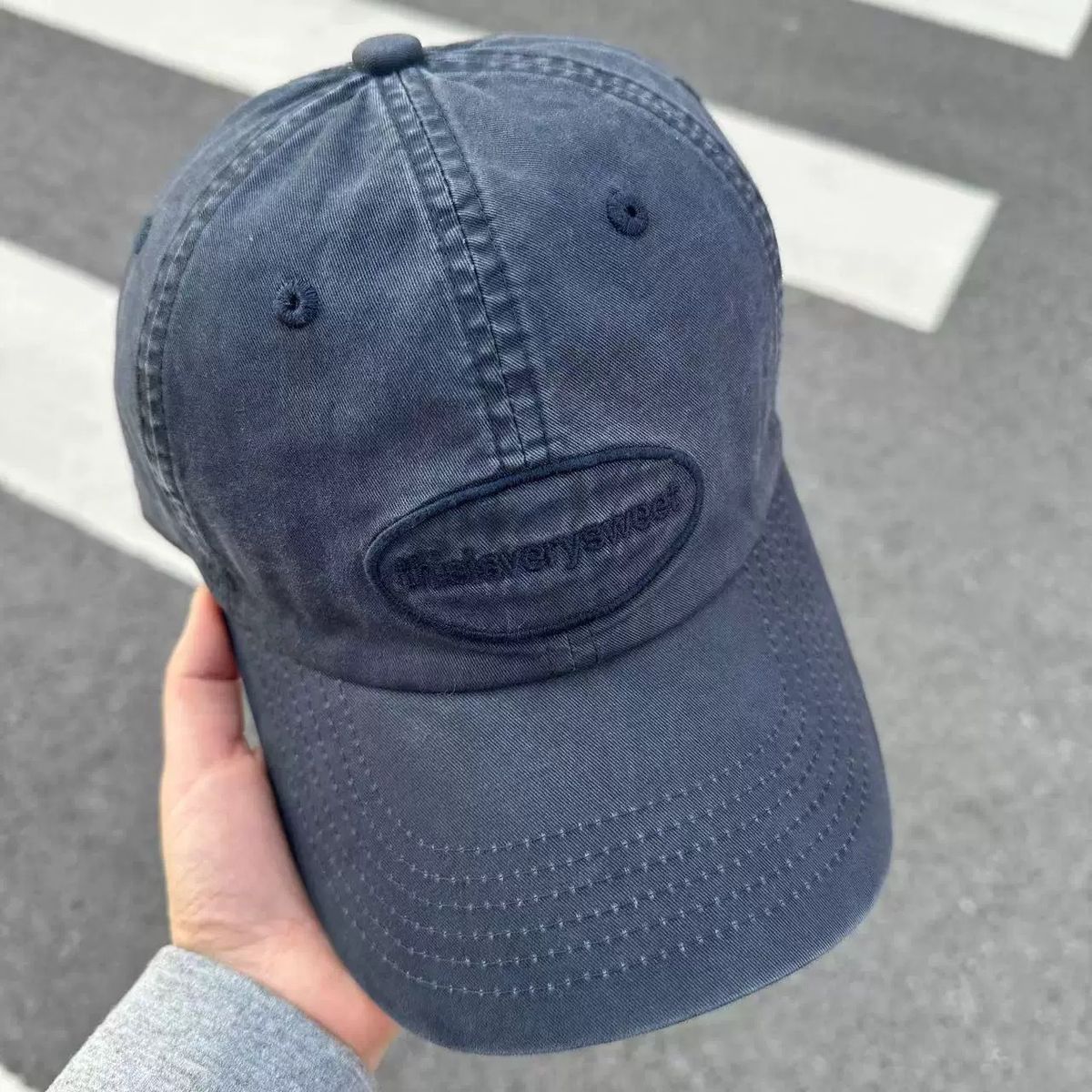 Face-Slimming 2025 Early Spring New High-Quality Enlarged And Widened Brim Embroidered Soft Top Baseball Cap_voghion.com