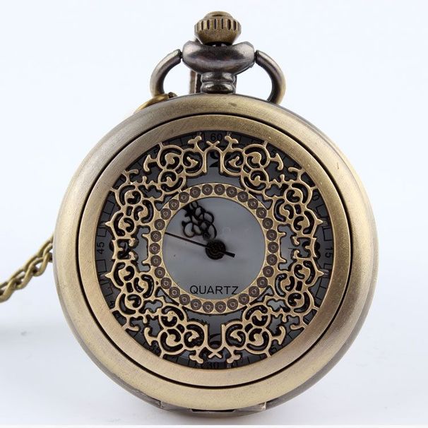 Men's And Women's Fashion Retro Hollow Clamshell Pocket Watch Necklace_voghion.com