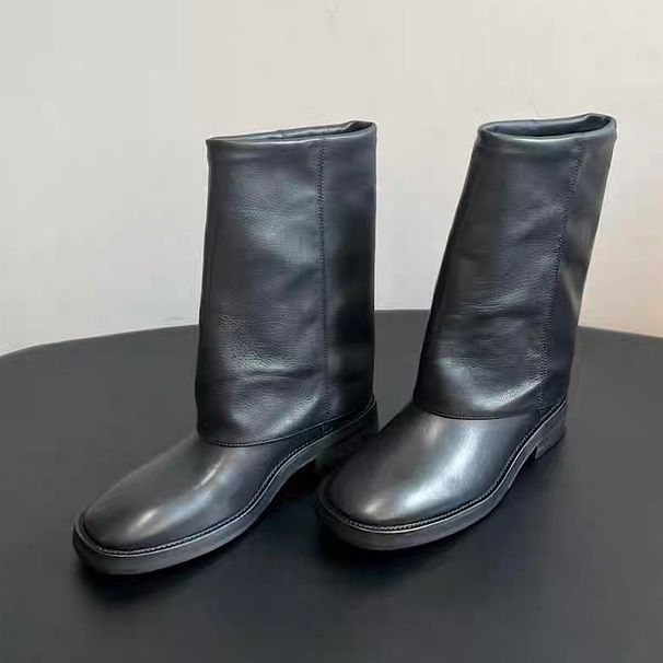 Kurze, flache Martin-Stiefel für Damen mit dickem Absatz_voghion.com