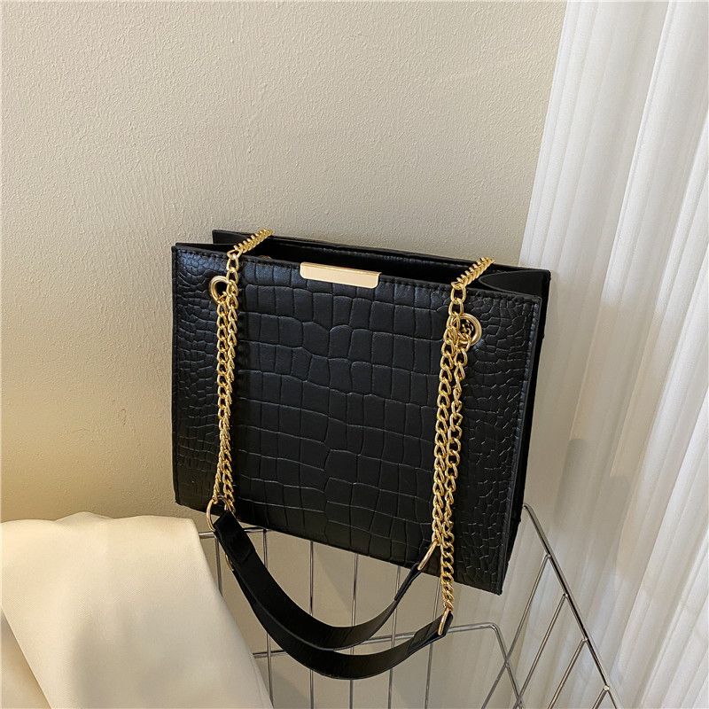 Fashion Luxury Crossbody Bags For Women 2023 New Trendy Designer Shoulder Bag Leisure Chain Solid Color Messenger Bag Handbags_voghion.com