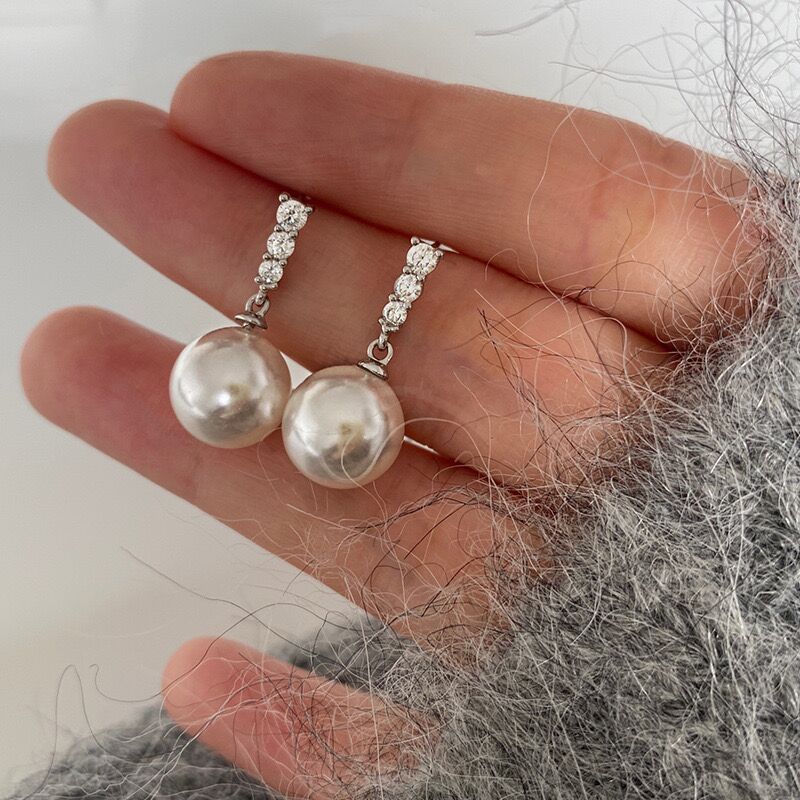 Orecchini di perle lucide di zirconi francesi di alta qualità per donna orecchini di moda con temperamento semplice e versatile con ago in argento_voghion.com