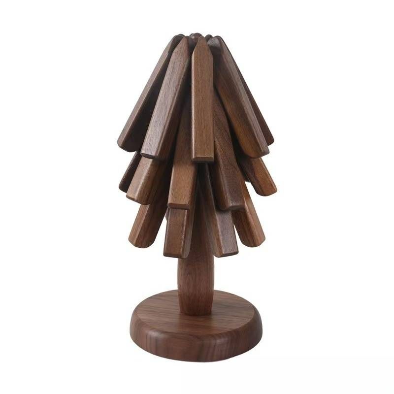 Walnut Wood Heat Resistant Coasters Set - Christmas Tree Design Round Table Mats For Hot Dishes & Cups, Natural Wooden Dining Decor (4-Piece)​​_voghion.com