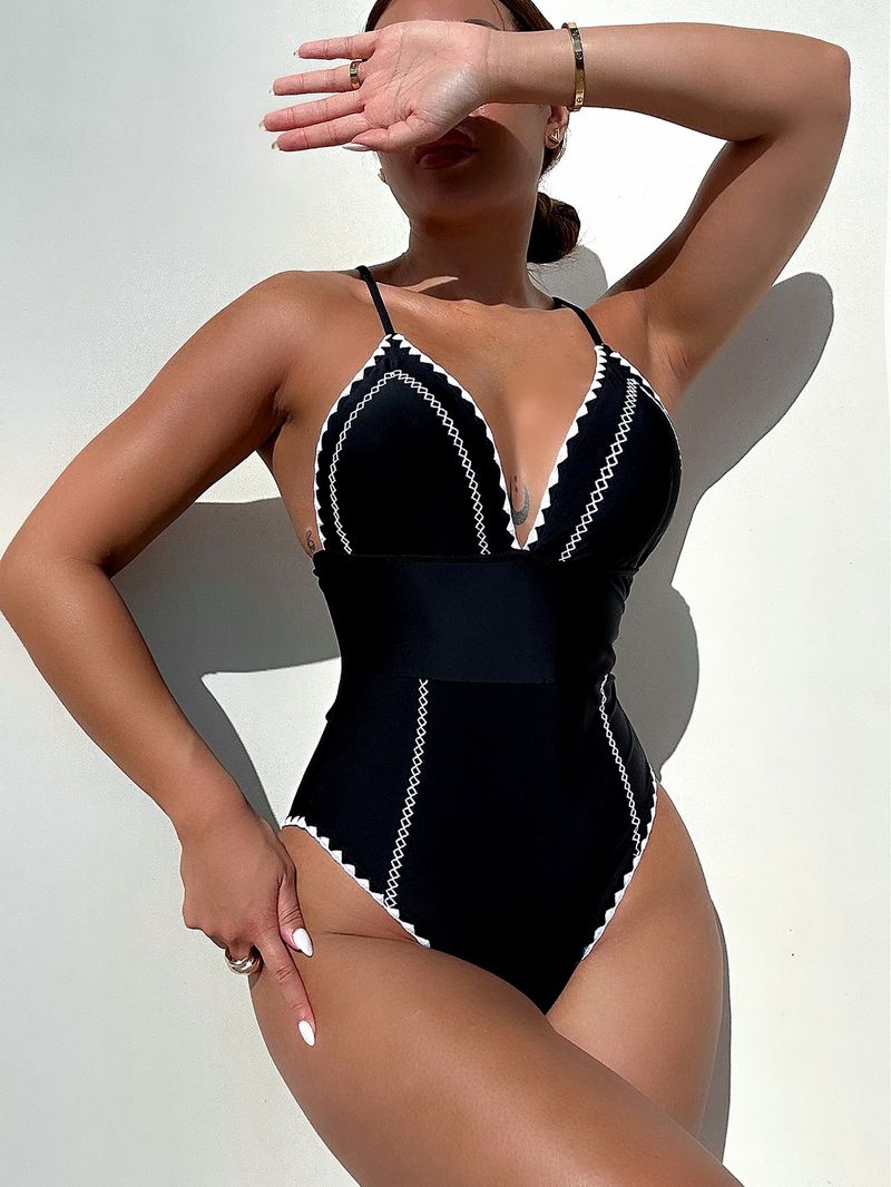 Ženski seksi jednodijelni bikini s crnom bojom_voghion.com