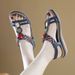 G923-1 Lente en zomer 2024 Nieuwe zachte platte sandalen Dames All-match Fashion Elastische band Lichtgewicht sandalen_voghion.com